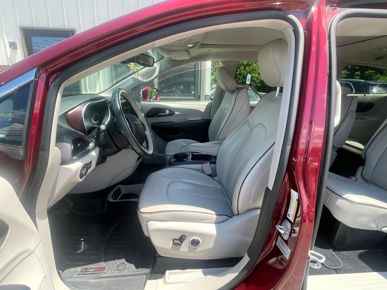Chrysler Pacifica Limited FWD 2017