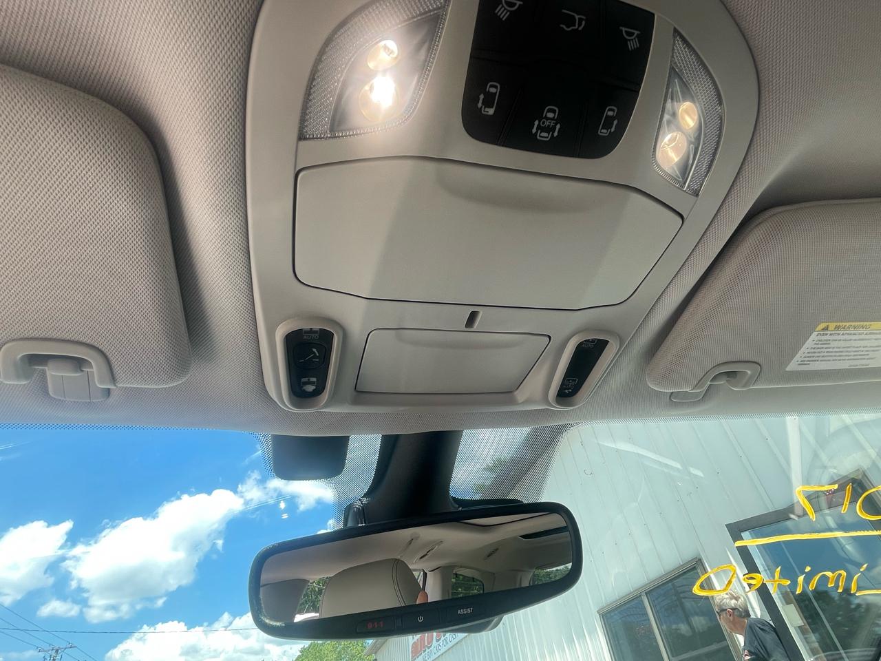 Chrysler Pacifica Limited FWD 2017