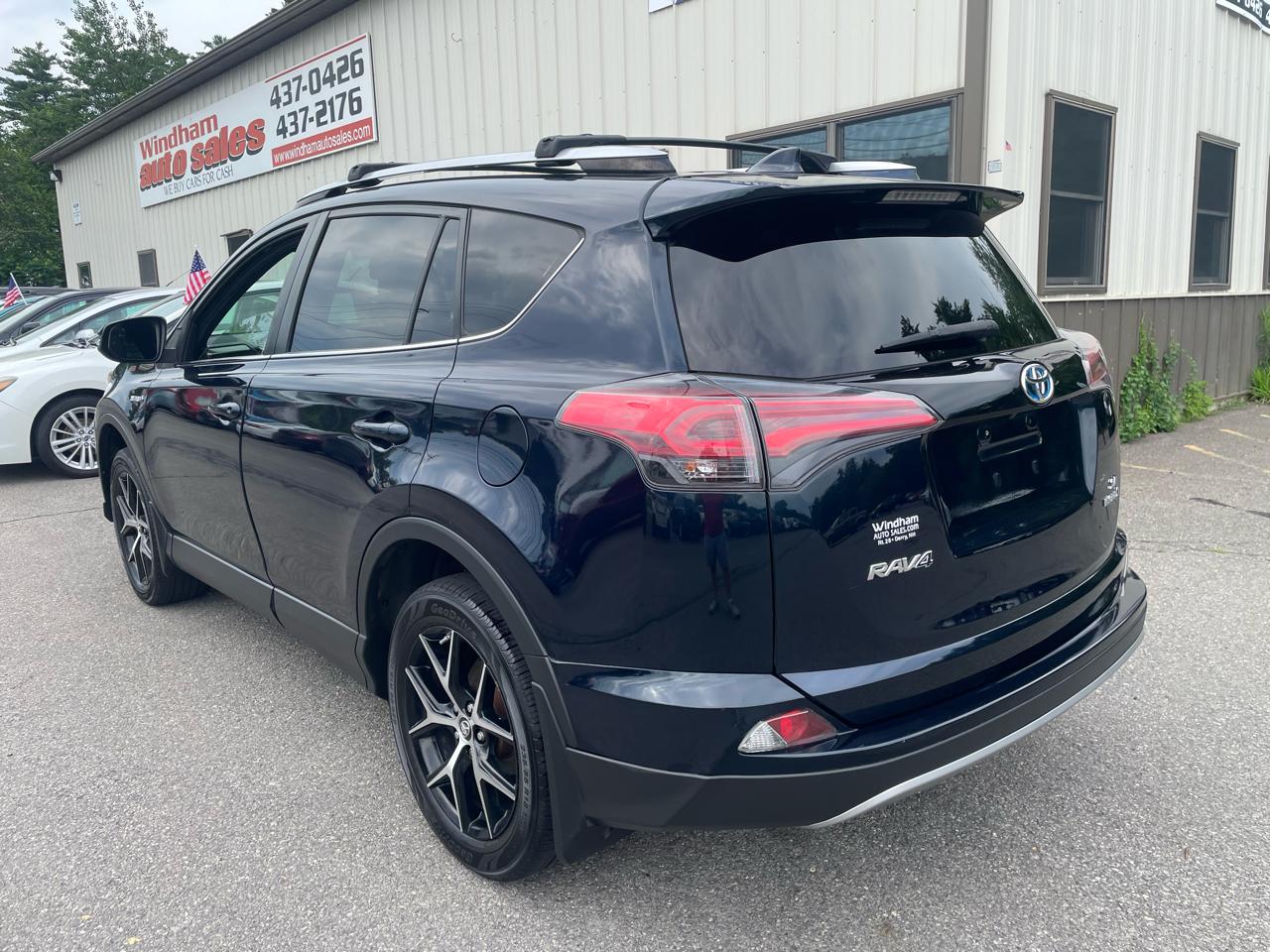 Toyota RAV4 Hybrid SE AWD (Natl) 2017