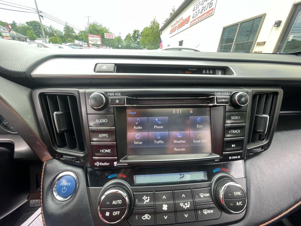 Toyota RAV4 Hybrid SE AWD (Natl) 2017