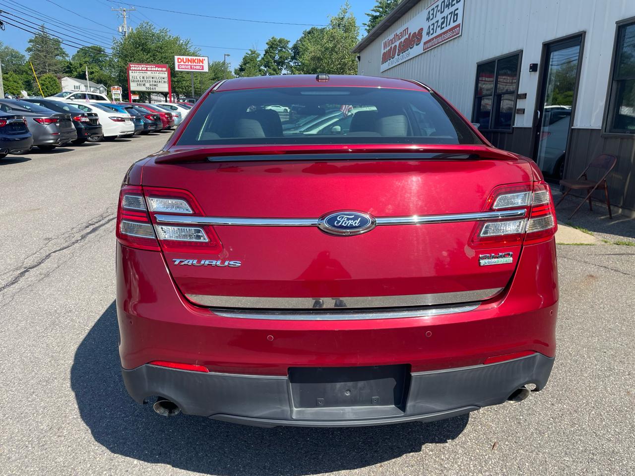 Ford Taurus 4dr Sdn SHO AWD 2014
