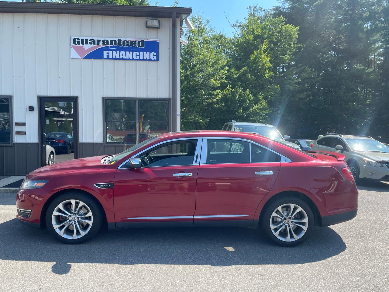 Ford Taurus 4dr Sdn SHO AWD 2014