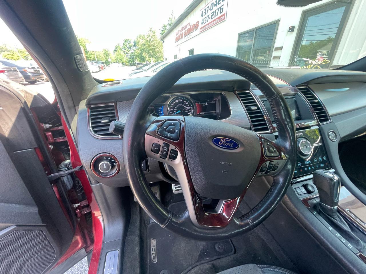 Ford Taurus 4dr Sdn SHO AWD 2014