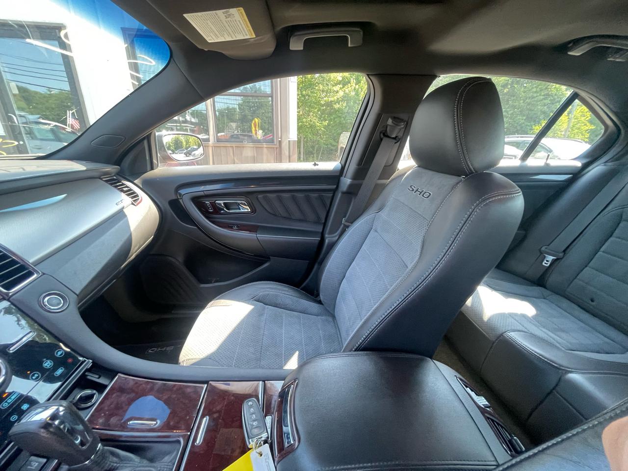 Ford Taurus 4dr Sdn SHO AWD 2014