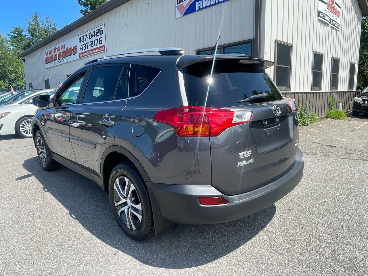 Toyota RAV4 AWD 4dr LE (Natl) 2013