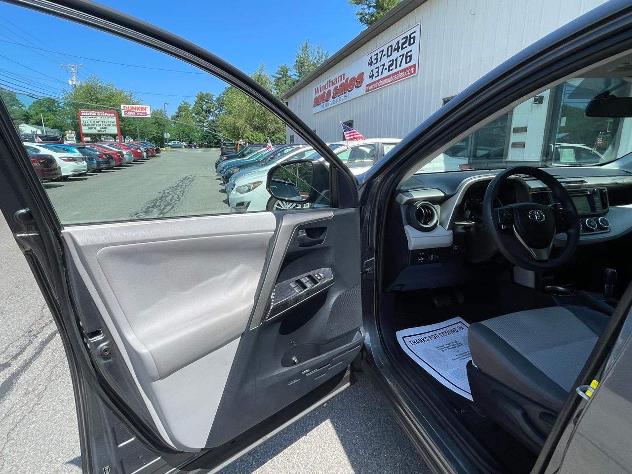 Toyota RAV4 AWD 4dr LE (Natl) 2013