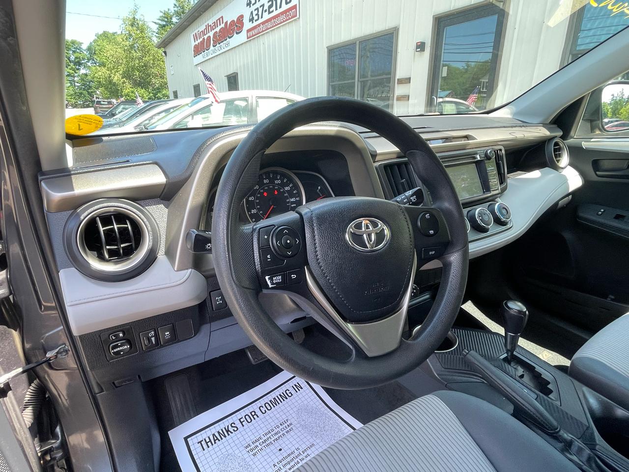 Toyota RAV4 AWD 4dr LE (Natl) 2013