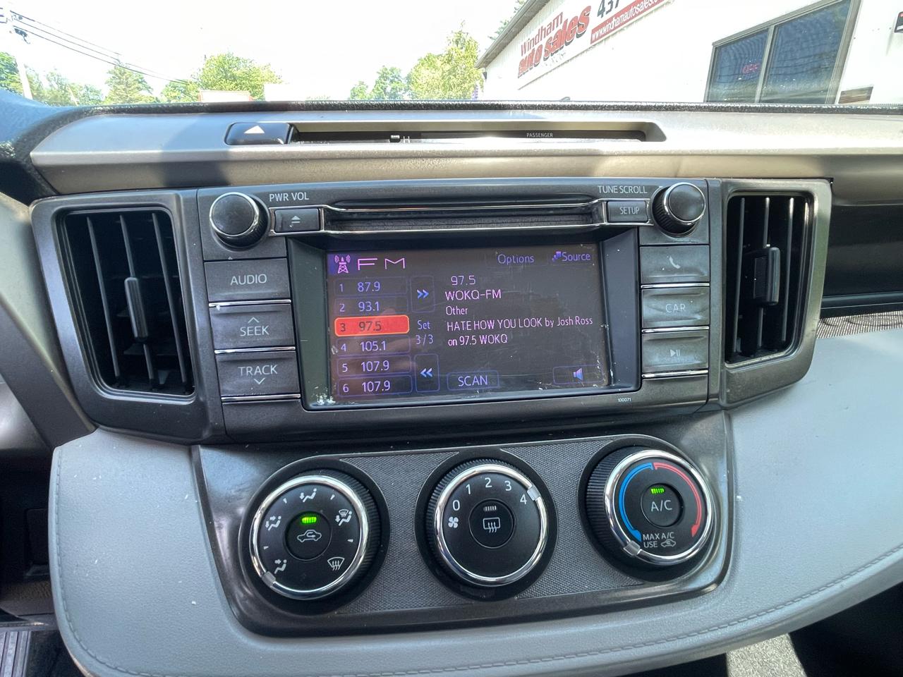 Toyota RAV4 AWD 4dr LE (Natl) 2013