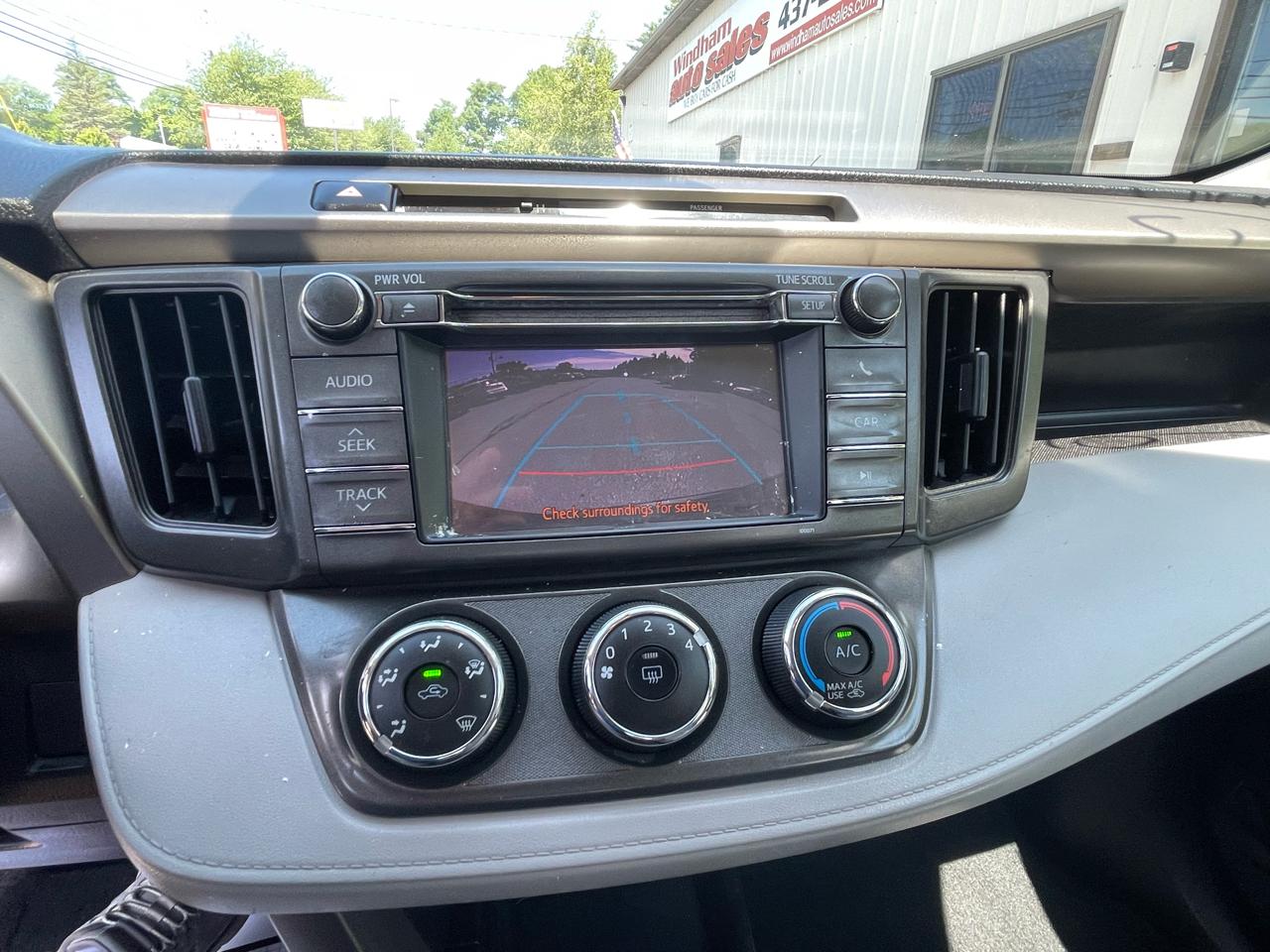 Toyota RAV4 AWD 4dr LE (Natl) 2013