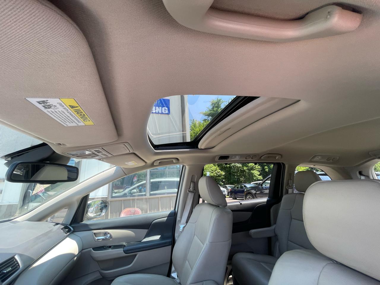 Honda Odyssey 5dr EX-L NAVI w/Navigation/Leather 2014