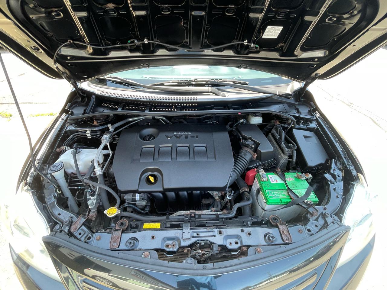 Toyota Corolla 4dr Sdn Auto LE (Natl) 2011