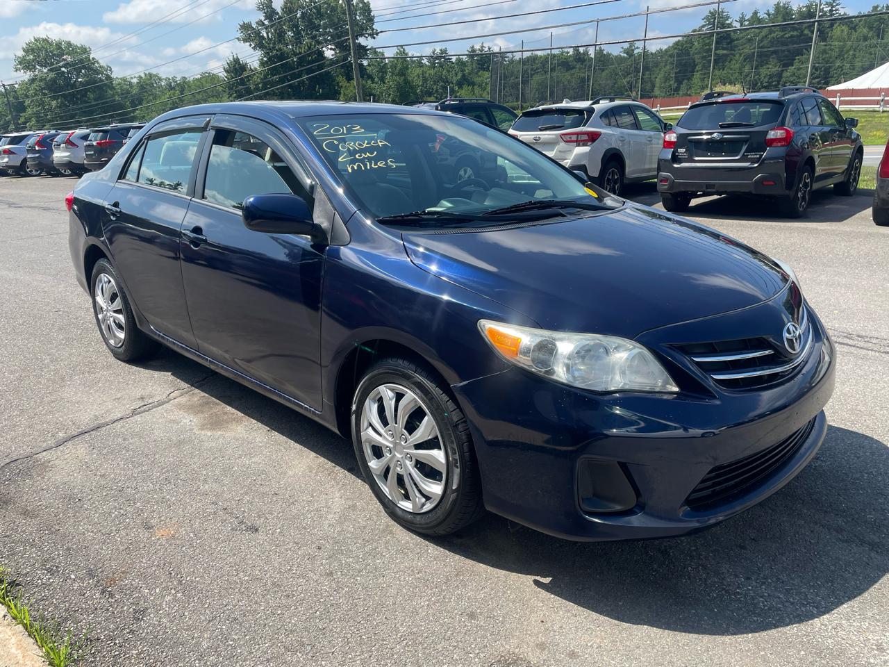 Toyota Corolla 4dr Sdn LE Auto (Natl) 2013