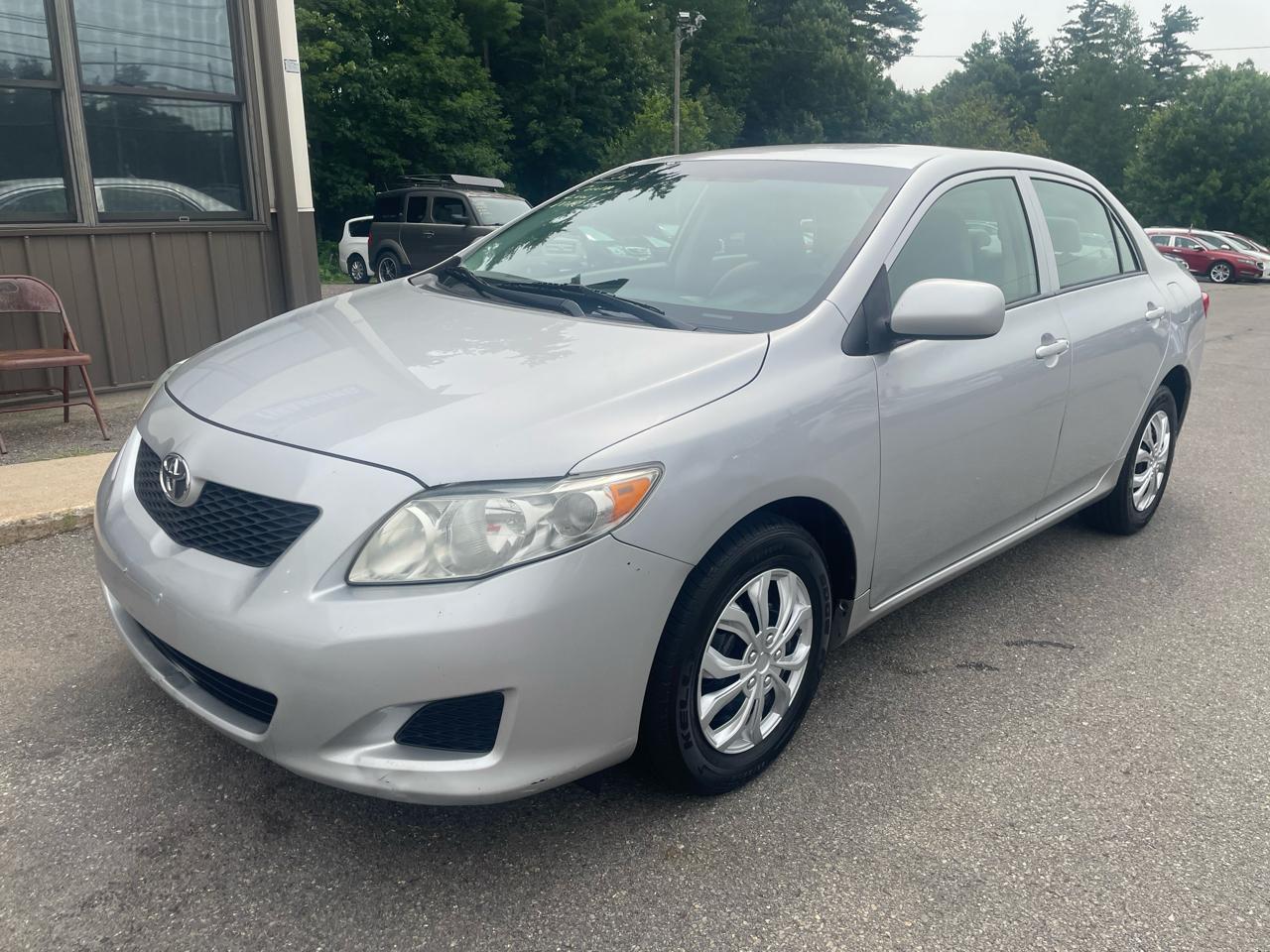 Toyota Corolla 4dr Sdn LE Auto 2009