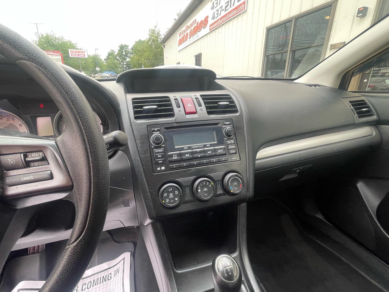Subaru Impreza Wagon 5dr Man 2.0i Premium 2013