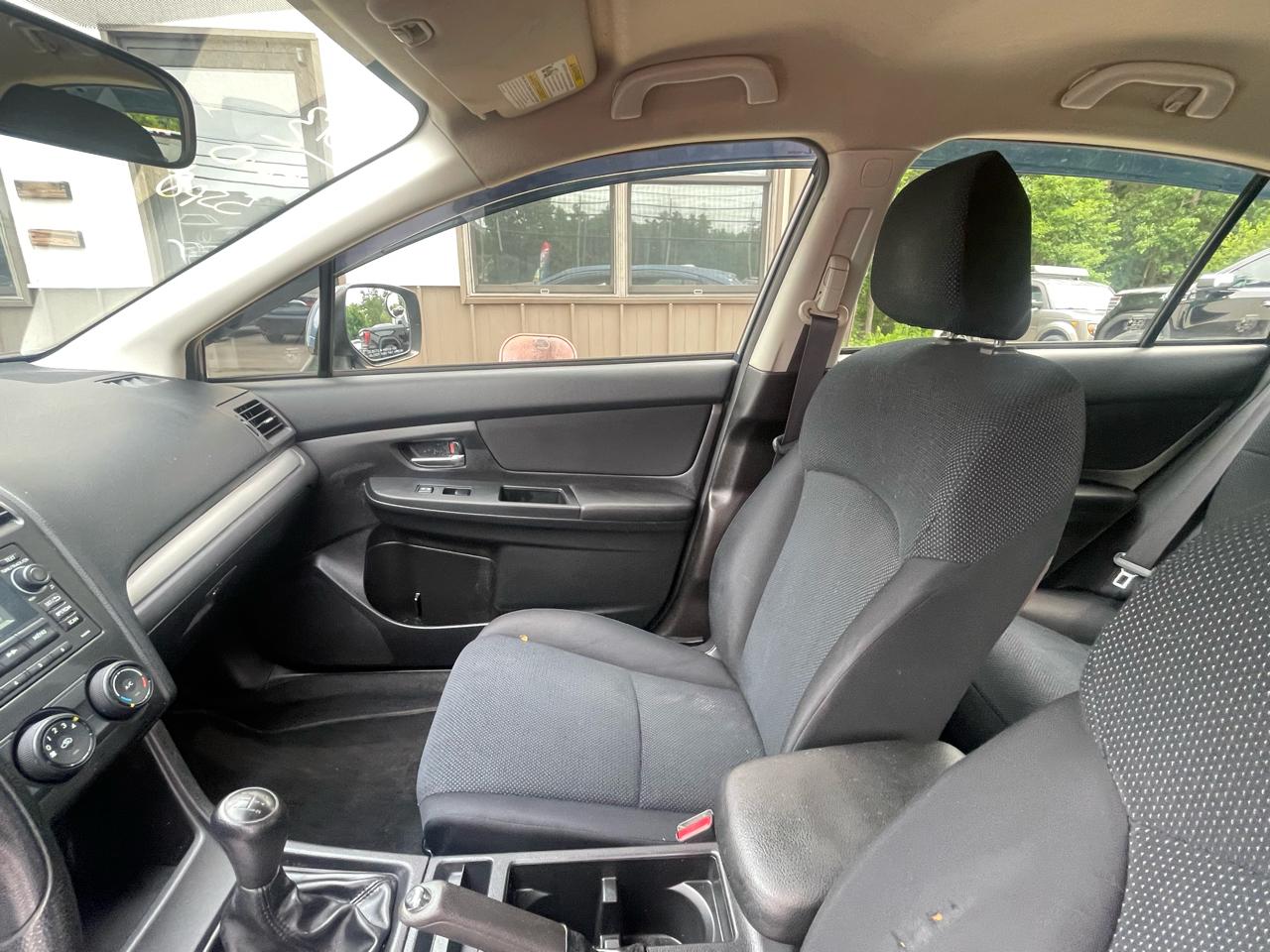 Subaru Impreza Wagon 5dr Man 2.0i Premium 2013
