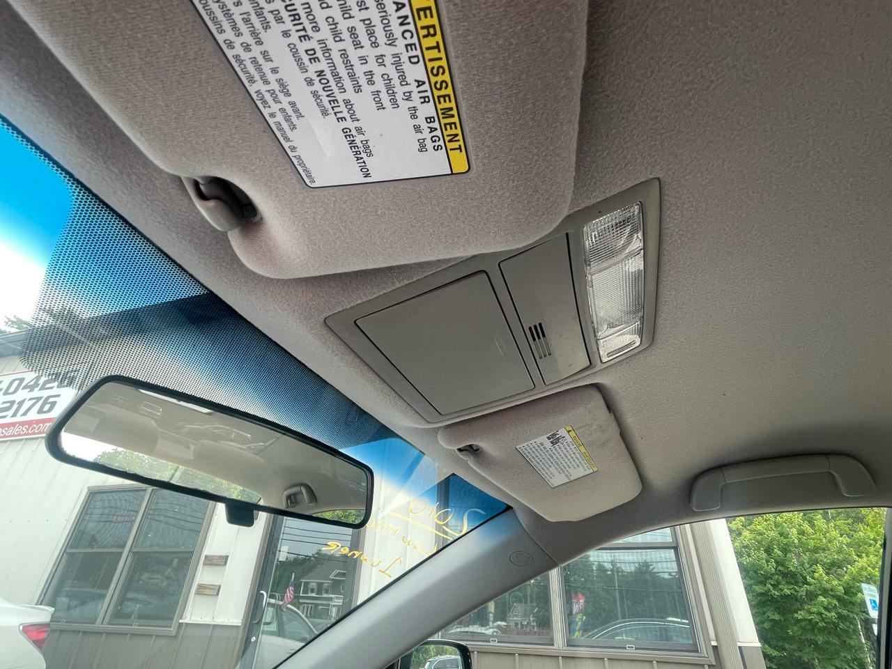 Toyota Camry 4dr Sdn I4 Auto LE (Natl) 2010