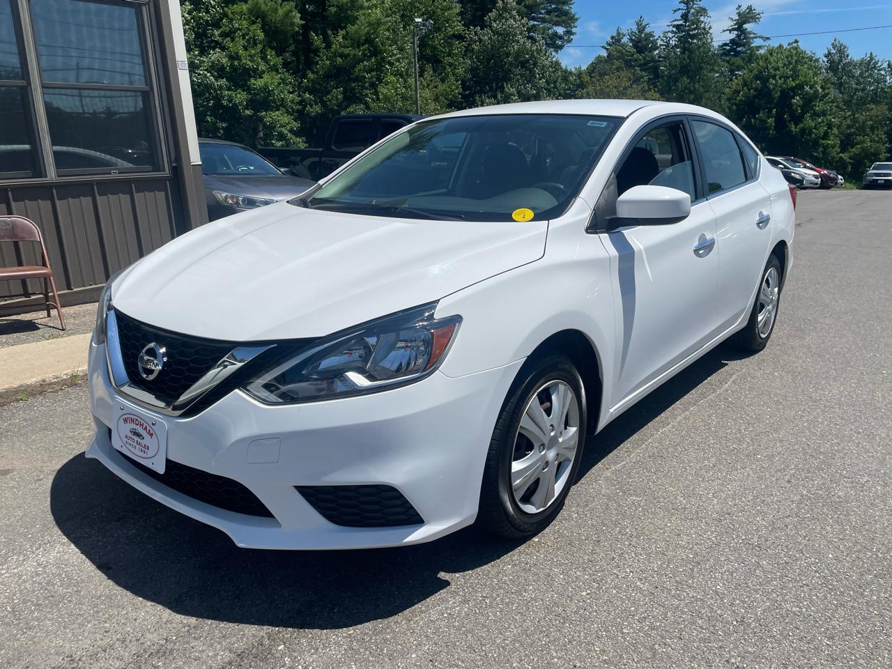 Nissan Sentra 4dr Sdn I4 CVT SR 2016