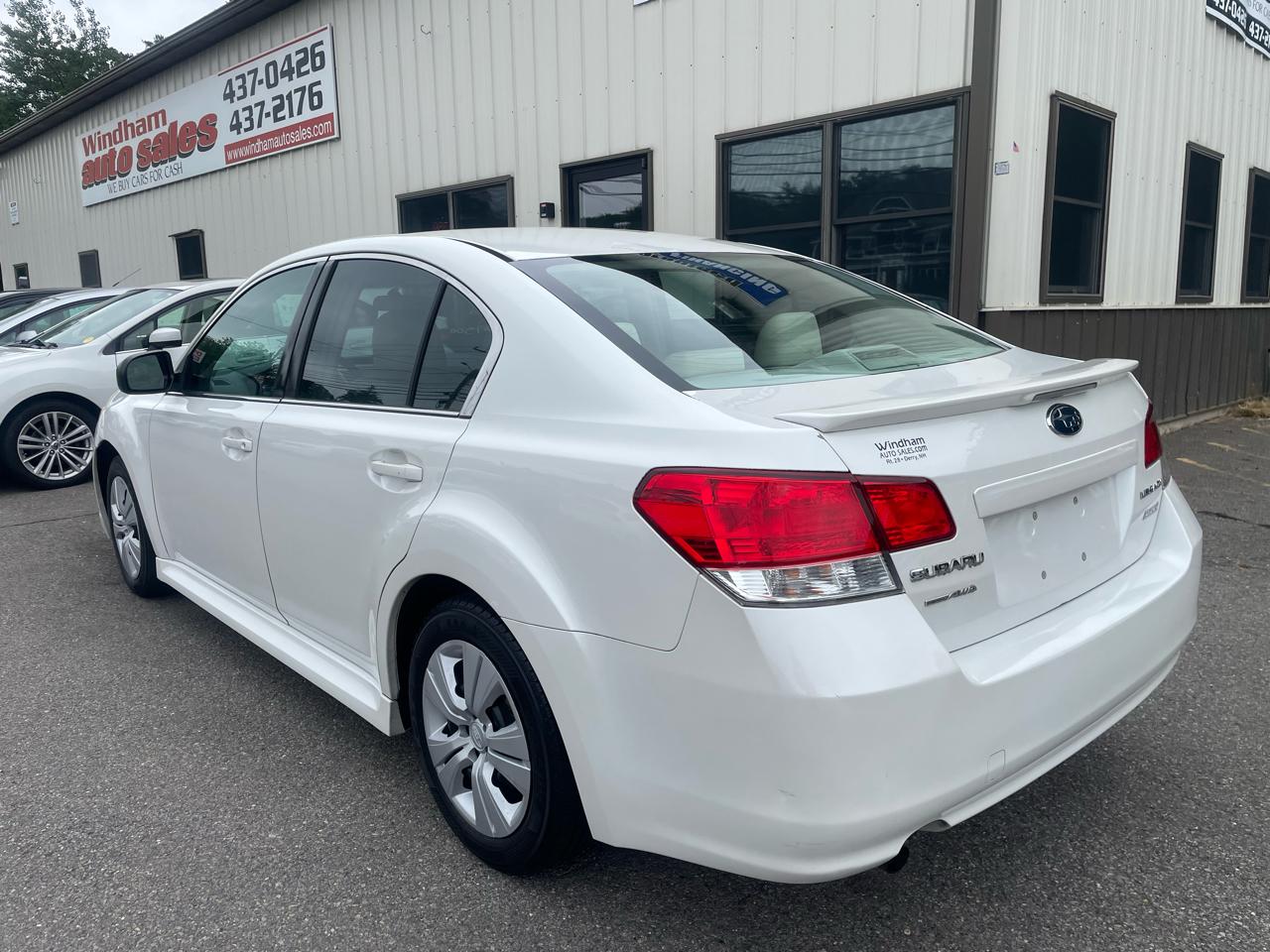 Subaru Legacy 4dr Sdn H4 Auto 2.5i 2011