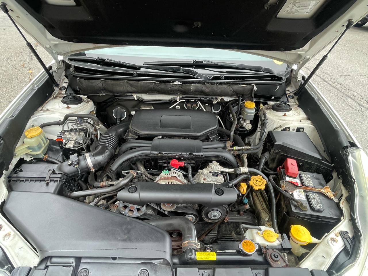 Subaru Legacy 4dr Sdn H4 Auto 2.5i 2011