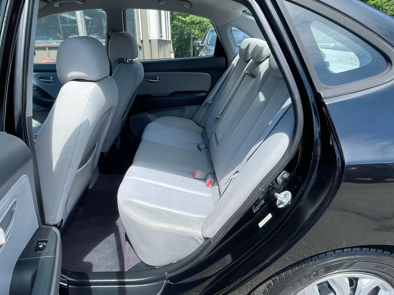 Hyundai Elantra 4dr Sdn Auto GLS PZEV 2009
