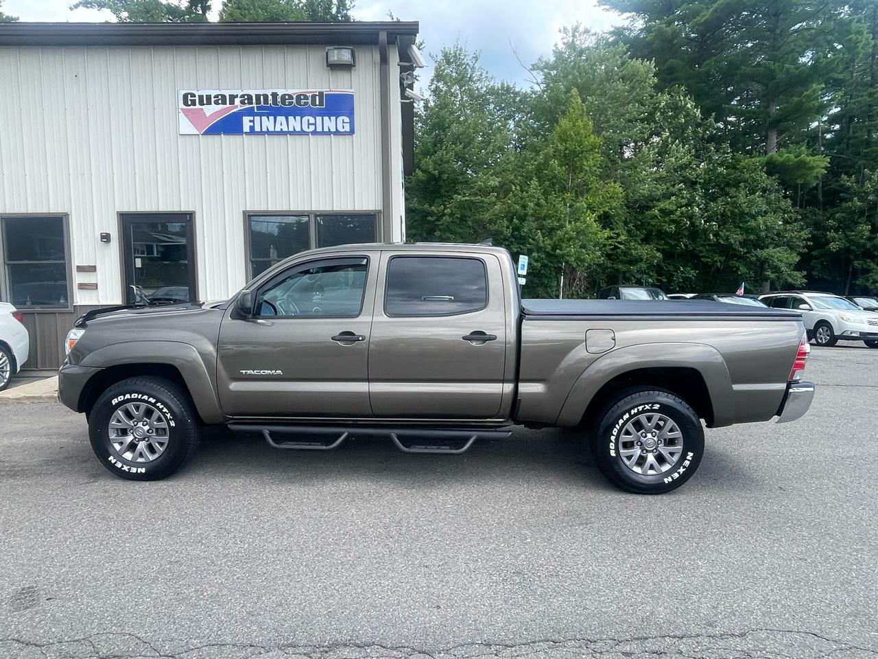 Toyota Tacoma 4WD Double Cab LB V6 AT (Natl) 2014