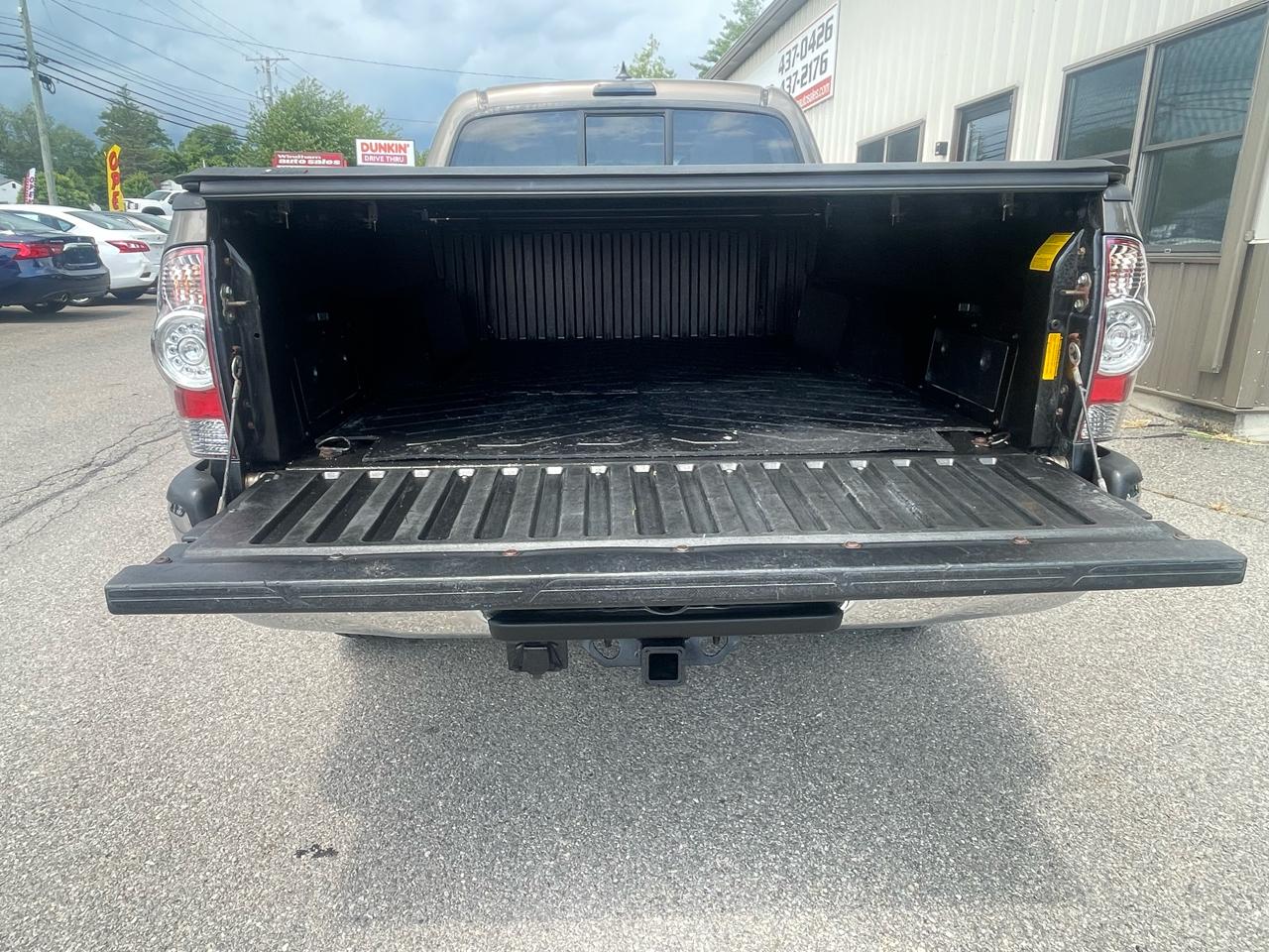 Toyota Tacoma 4WD Double Cab LB V6 AT (Natl) 2014