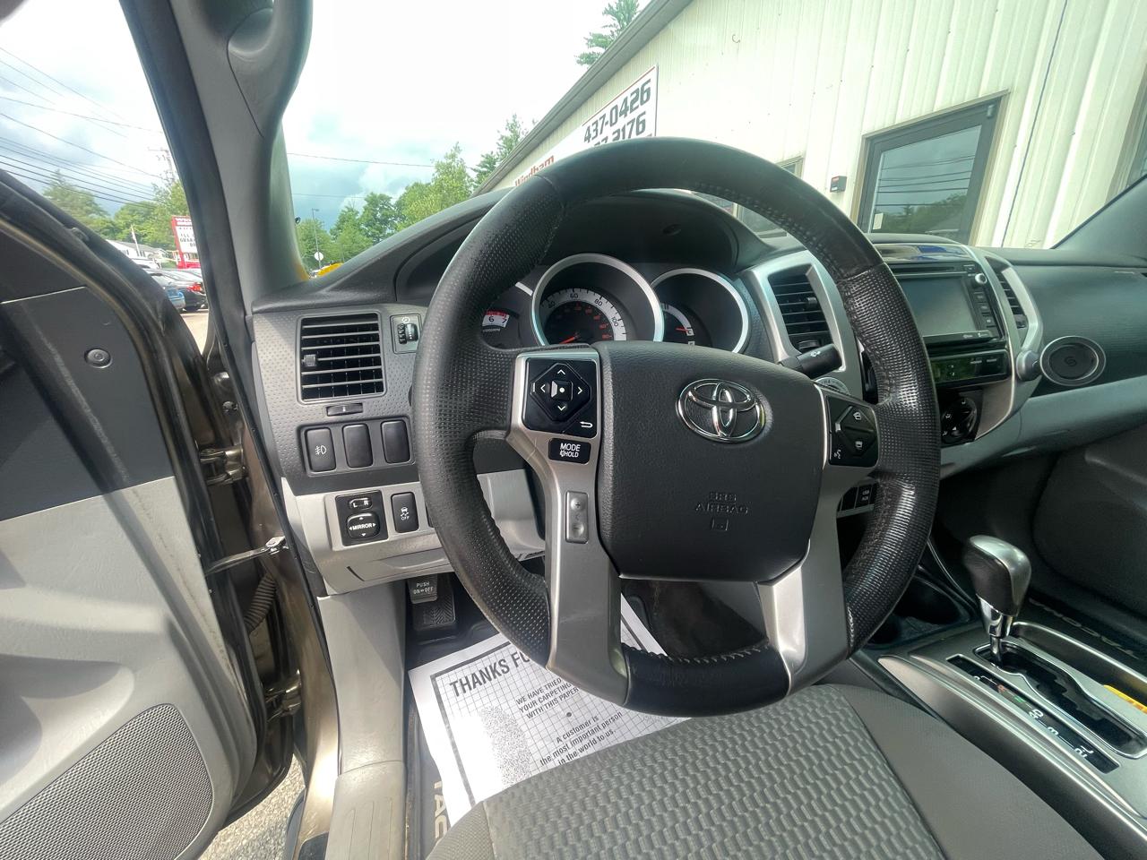 Toyota Tacoma 4WD Double Cab LB V6 AT (Natl) 2014