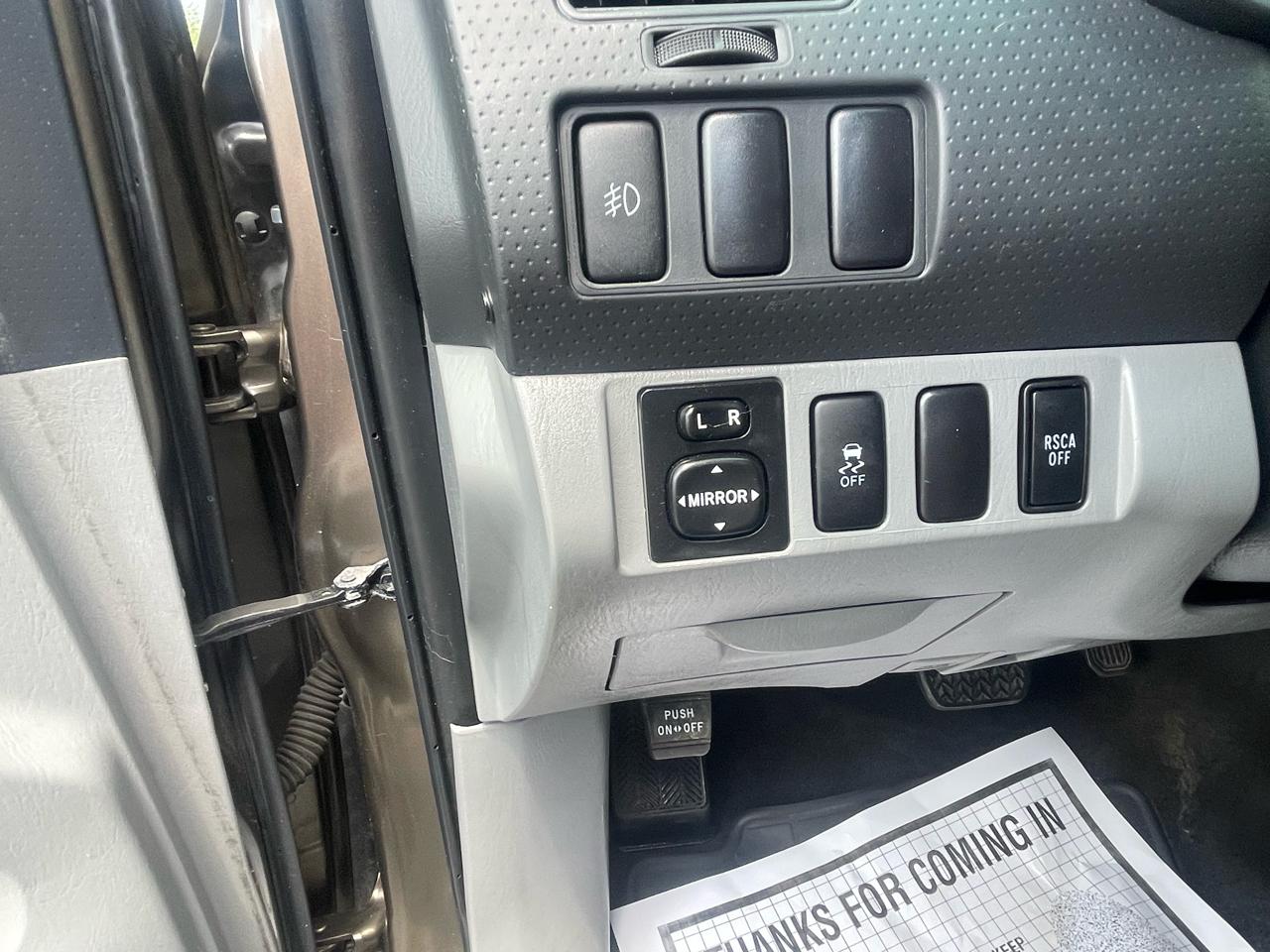 Toyota Tacoma 4WD Double Cab LB V6 AT (Natl) 2014