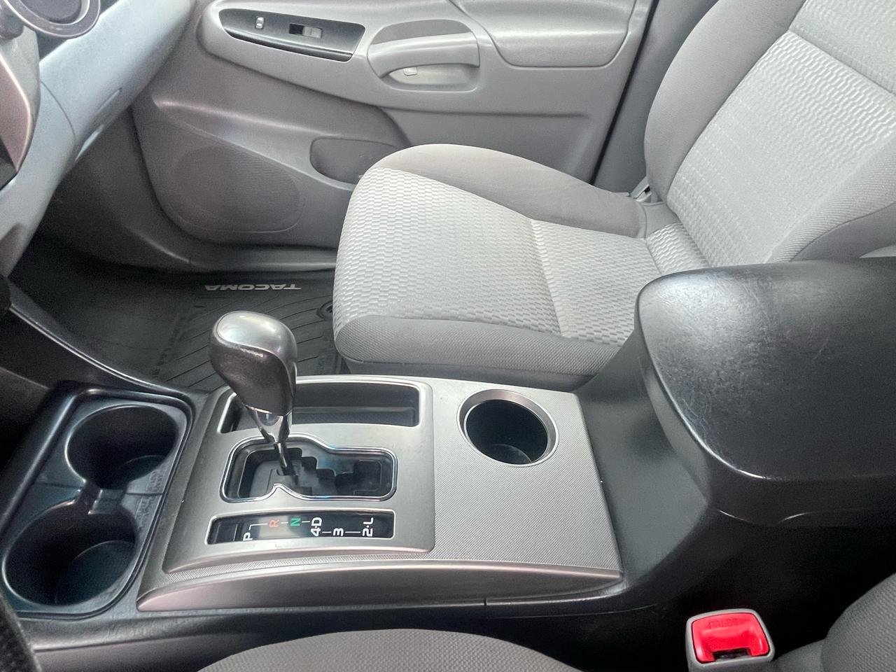 Toyota Tacoma 4WD Double Cab LB V6 AT (Natl) 2014