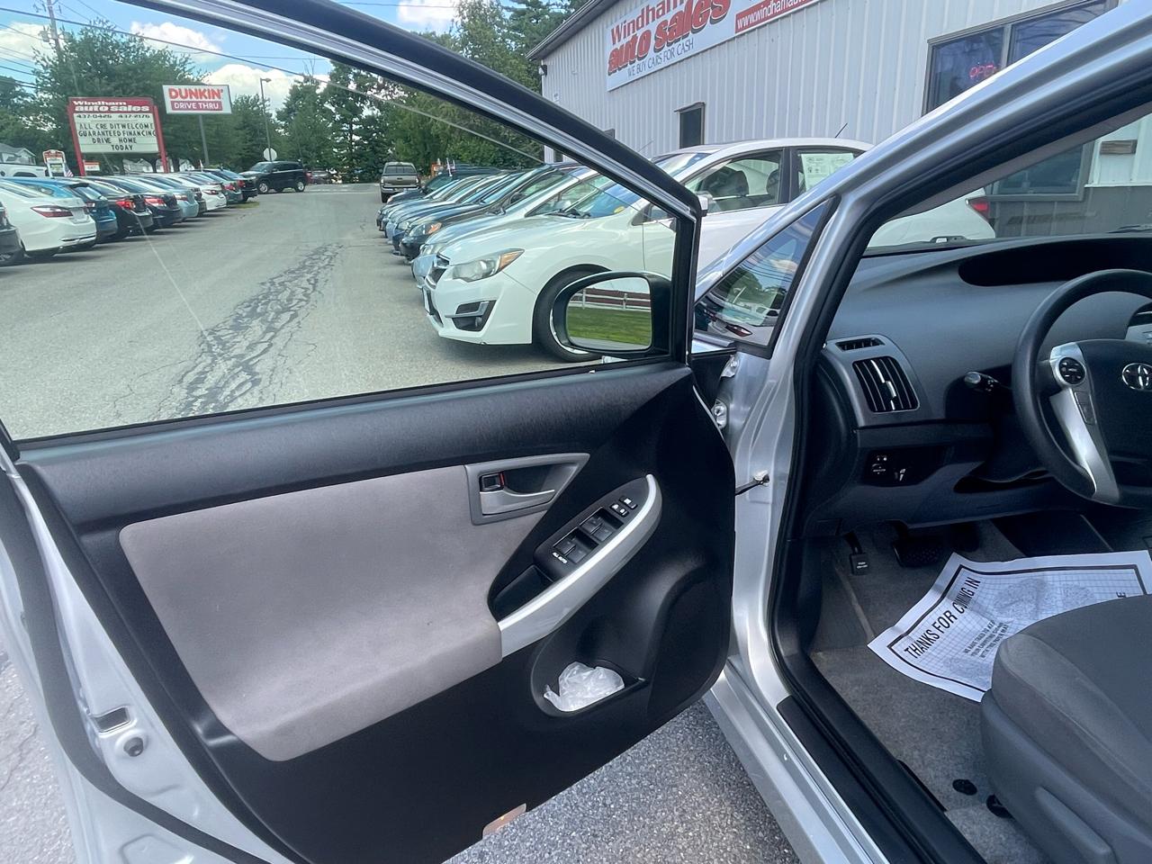 Toyota Prius 5dr HB II (Natl) 2014