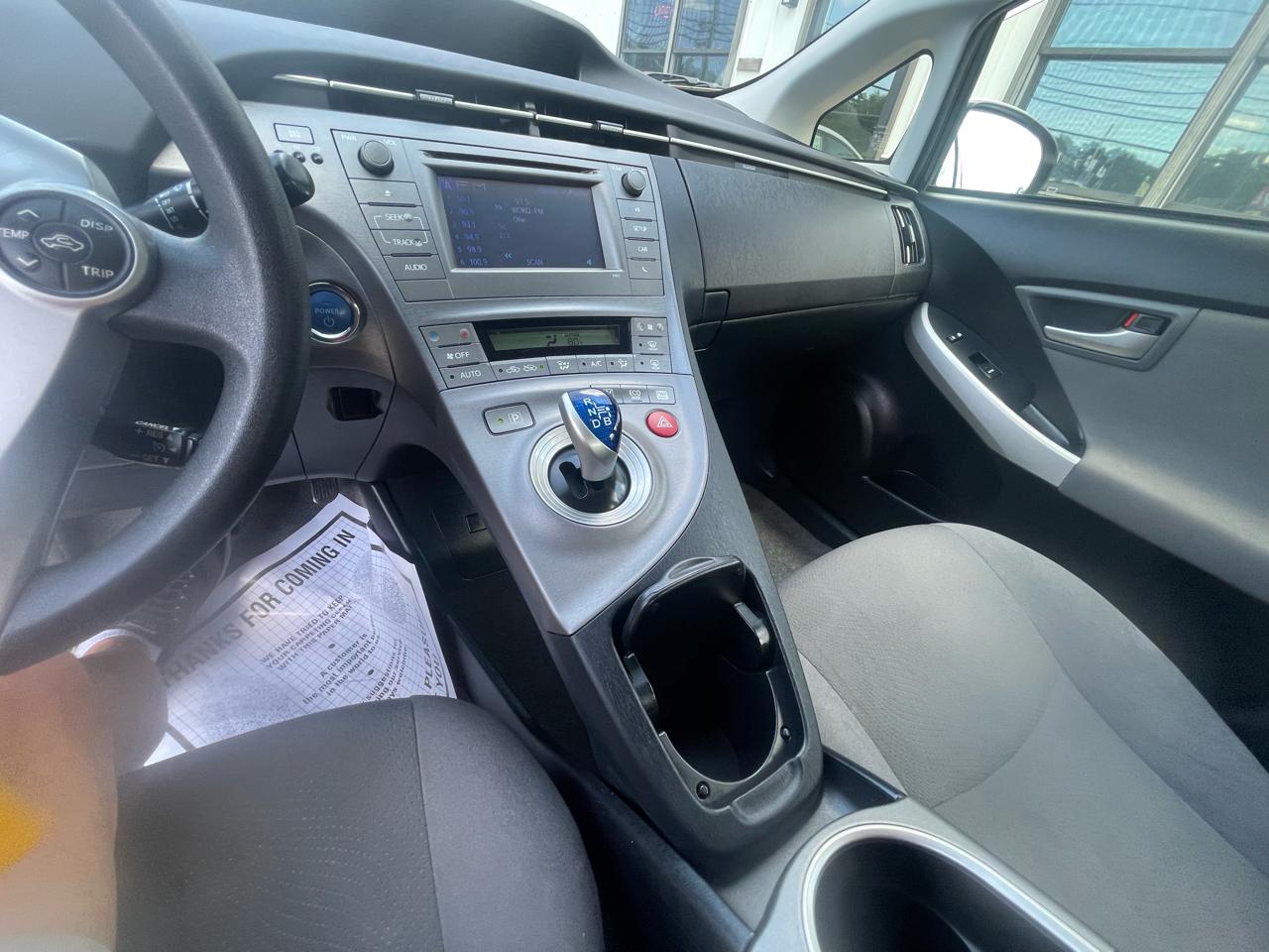 Toyota Prius 5dr HB II (Natl) 2014