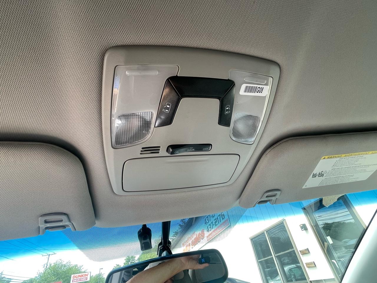 Toyota Sienna LE Auto Access Seat FWD 7-Passenger (Natl) 2017