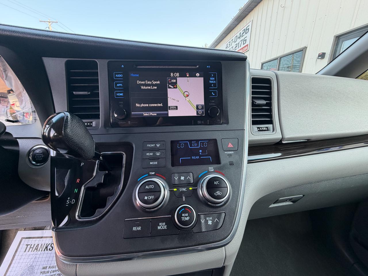 Toyota Sienna 5dr 8-Pass Van XLE FWD (Natl) 2015