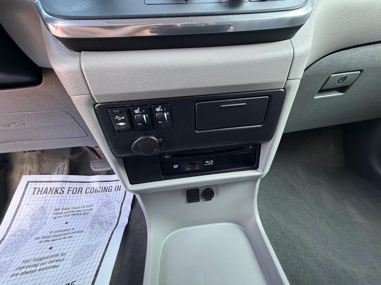 Toyota Sienna 5dr 8-Pass Van XLE FWD (Natl) 2015