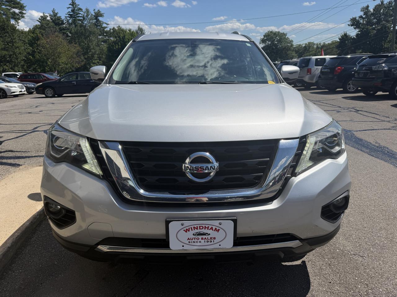 Nissan Pathfinder 4x4 SV 2018
