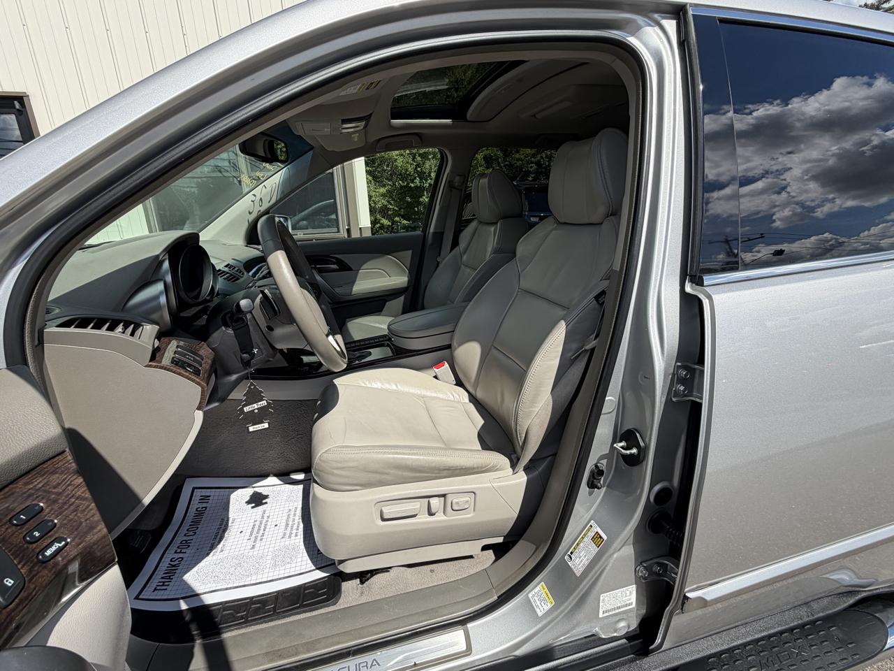 Acura MDX AWD 4dr Tech/Entertainment Pkg 2012