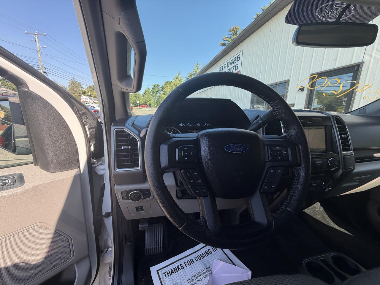 Ford F-150 4WD SuperCrew 145" XLT 2015