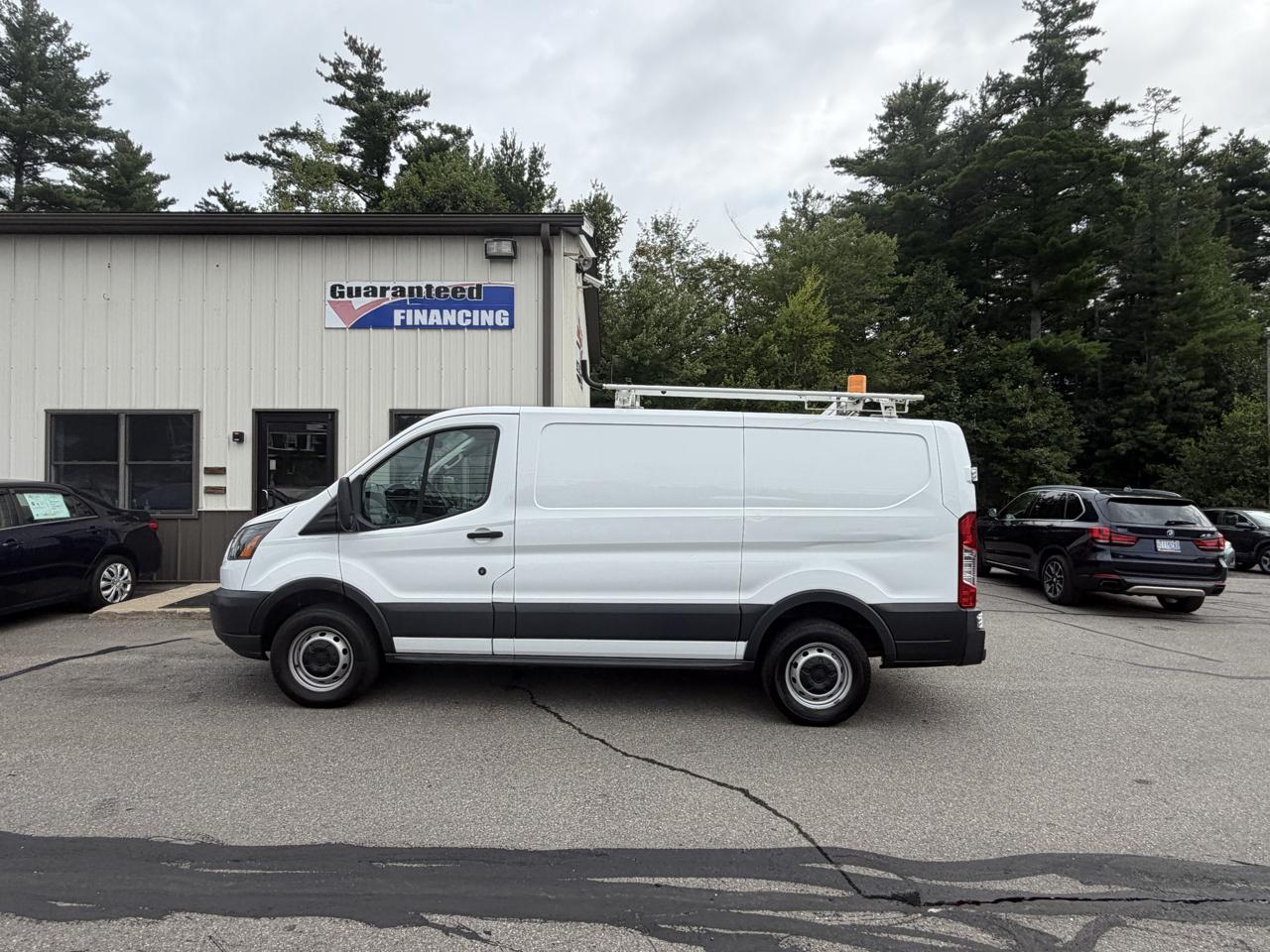 Ford Transit Cargo Van T-250 130" Low Rf 9000 GVWR Swing-Out RH Dr 2015