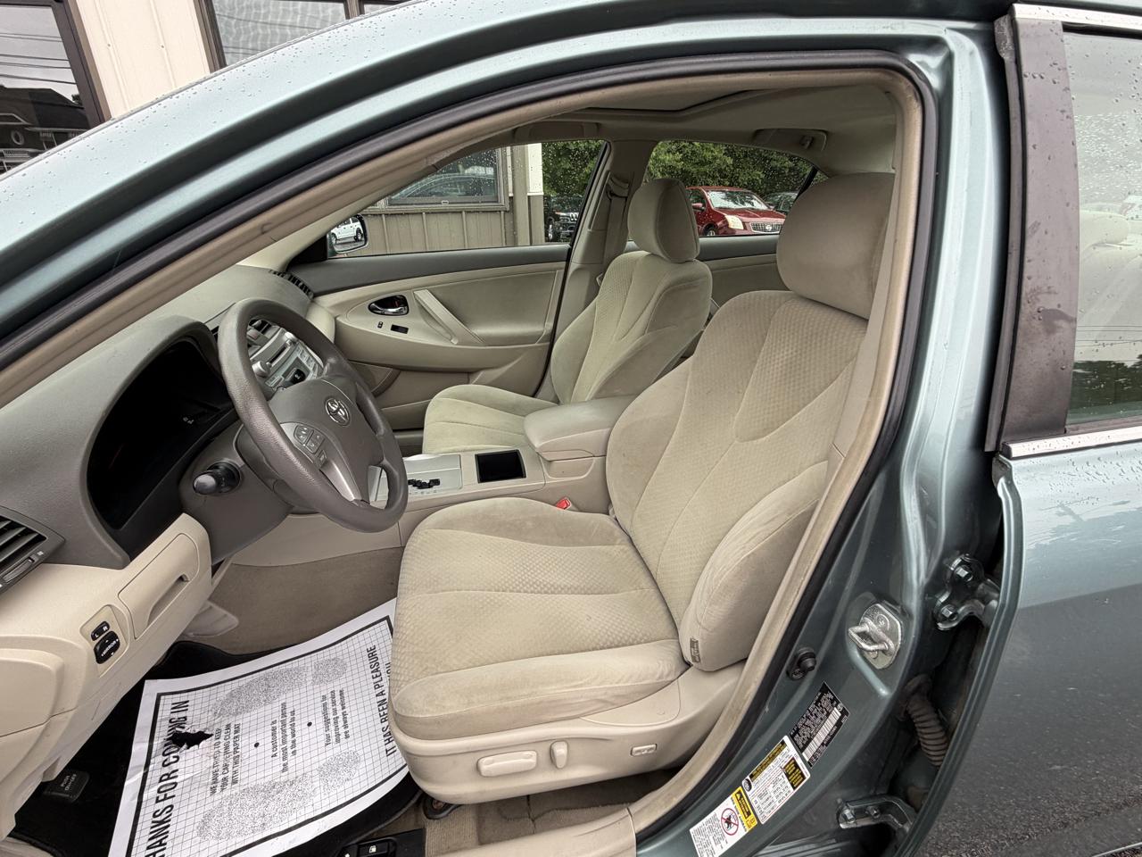 Toyota Camry 4dr Sdn I4 Auto L (Natl) 2009