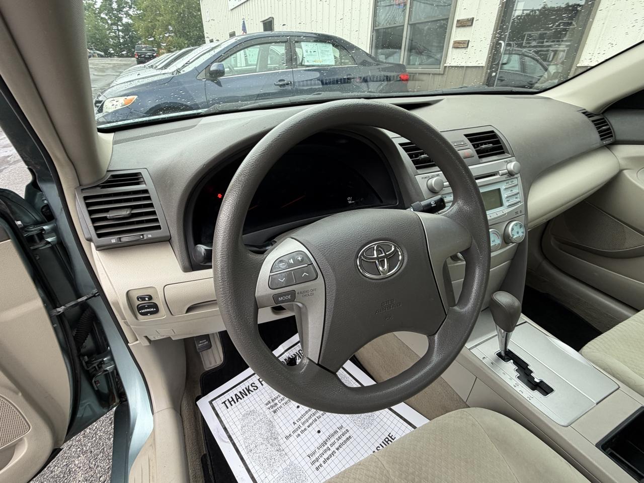 Toyota Camry 4dr Sdn I4 Auto L (Natl) 2009