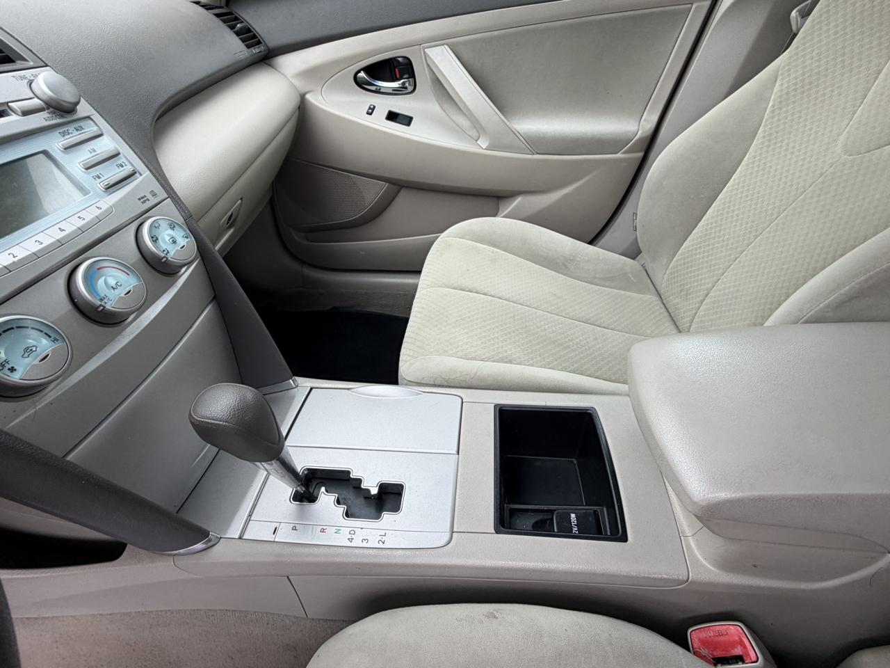 Toyota Camry 4dr Sdn I4 Auto L (Natl) 2009