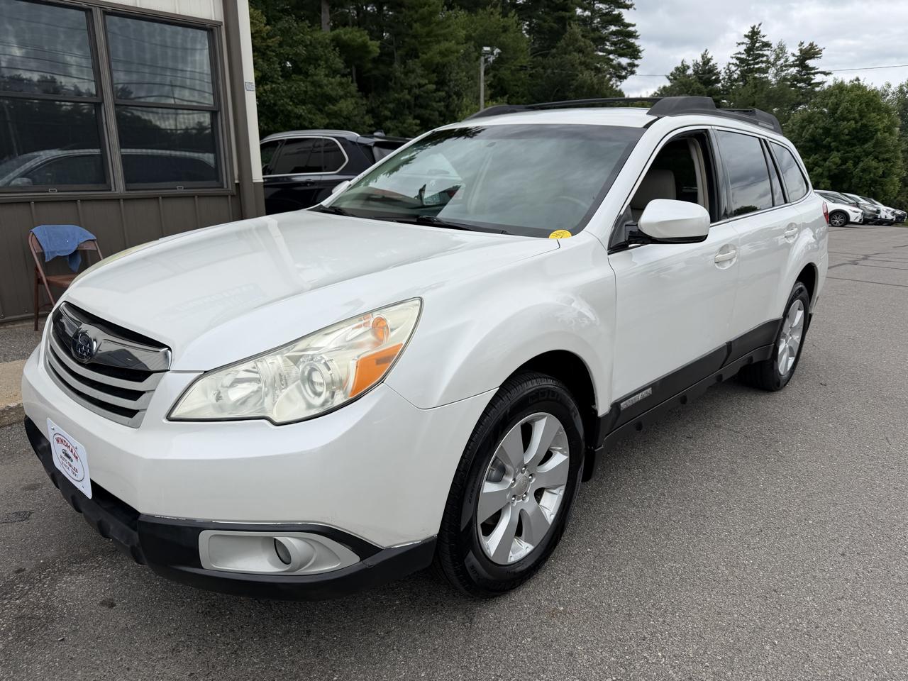 Subaru Outback 4dr Wgn H4 Auto 2.5i Premium All-Weather 2010