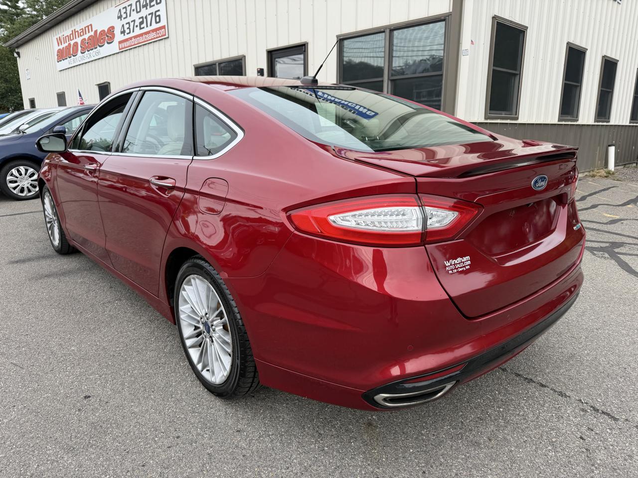 Ford Fusion 4dr Sdn Titanium FWD 2015