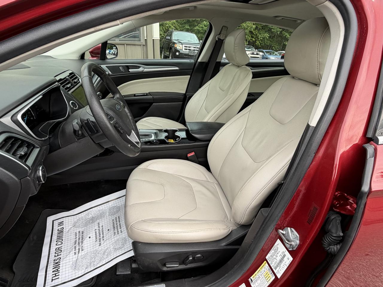 Ford Fusion 4dr Sdn Titanium FWD 2015