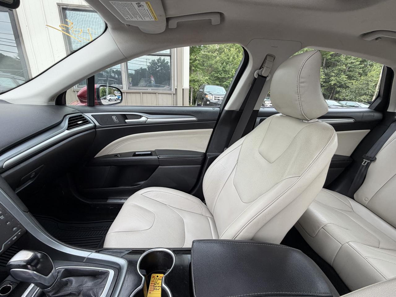 Ford Fusion 4dr Sdn Titanium FWD 2015