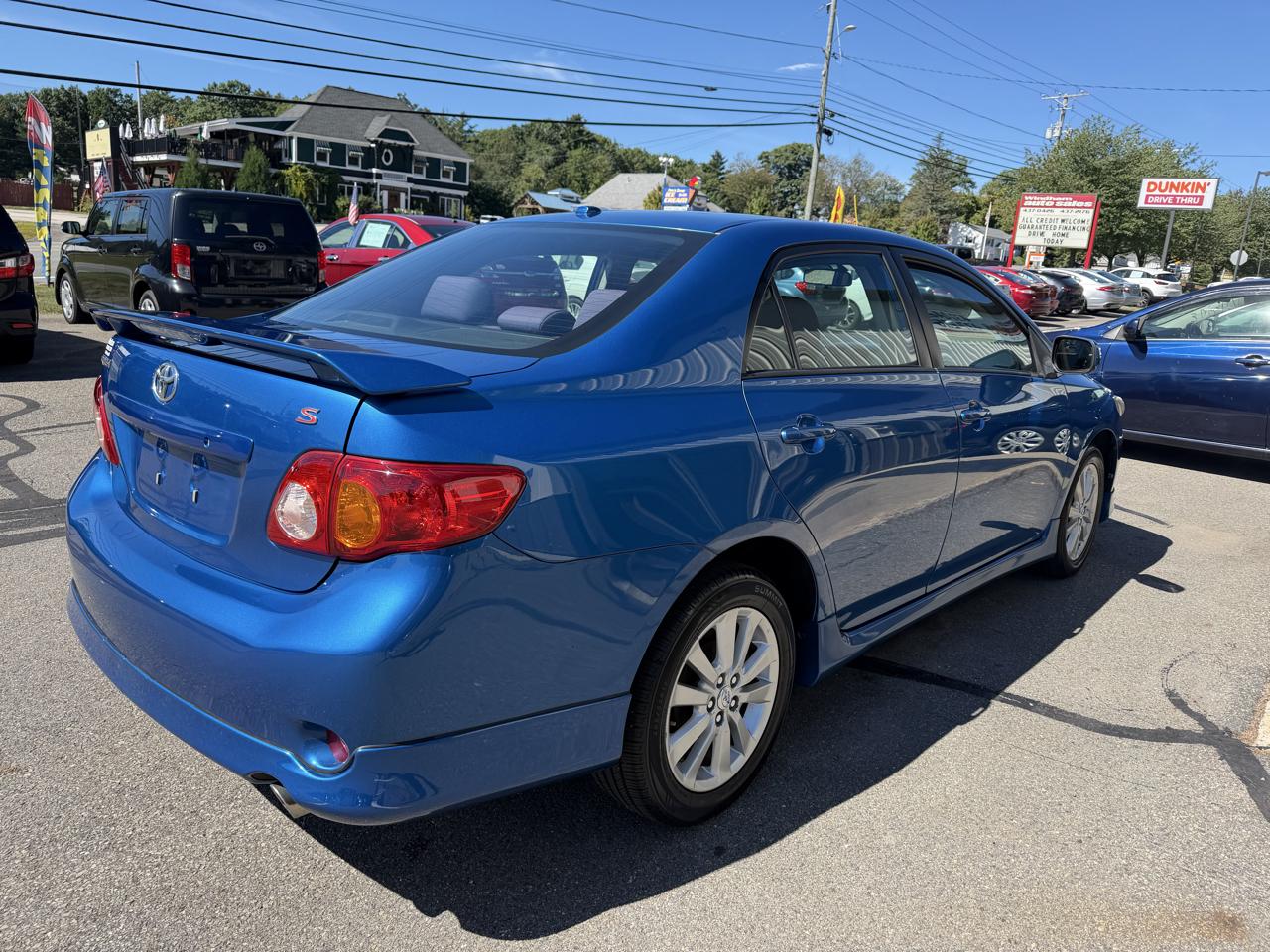 Toyota Corolla 4dr Sdn S Auto (Natl) 2010