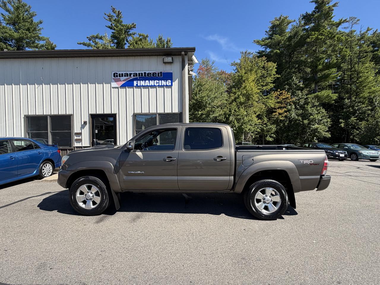 Toyota Tacoma 4WD Double Cab V6 AT TRD Off Road (Natl) 2013