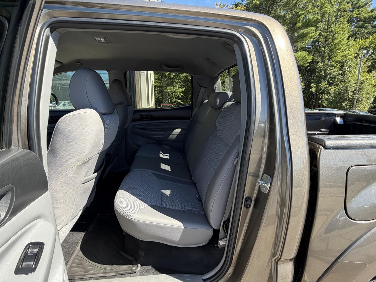 Toyota Tacoma 4WD Double Cab V6 AT TRD Off Road (Natl) 2013