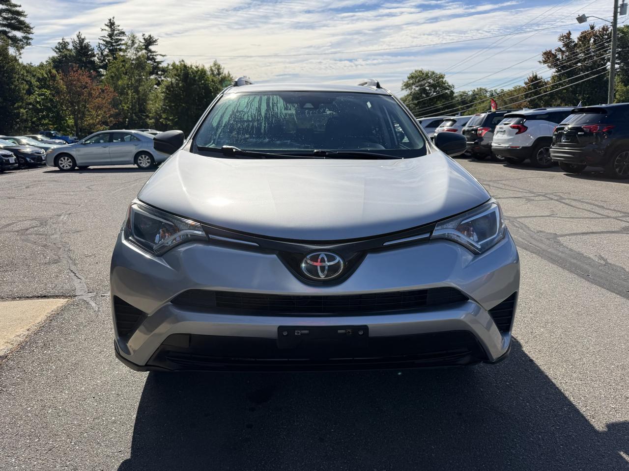 Toyota RAV4 LE AWD (Natl) 2017