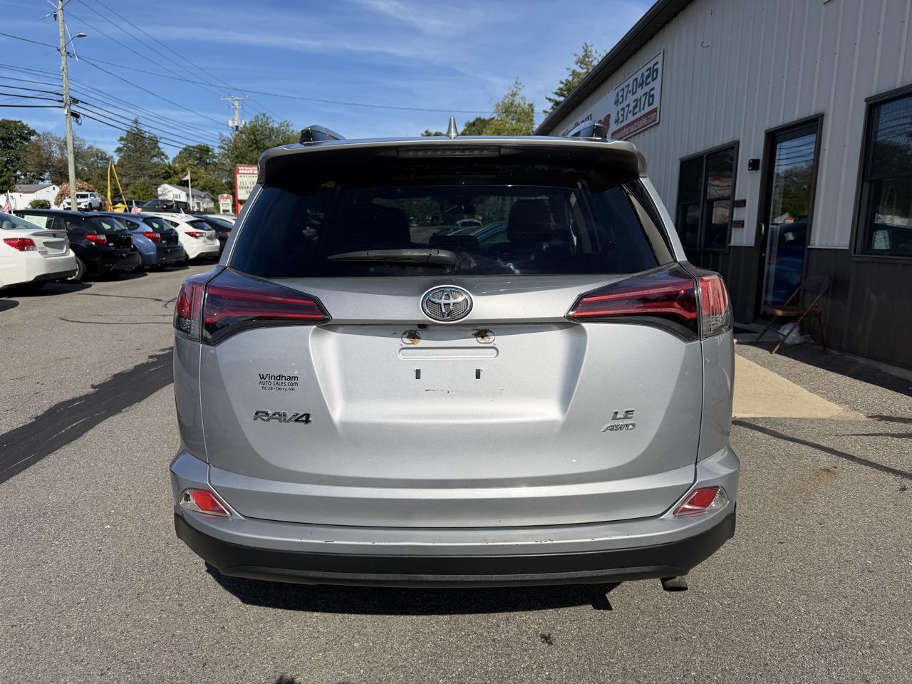 Toyota RAV4 LE AWD (Natl) 2017